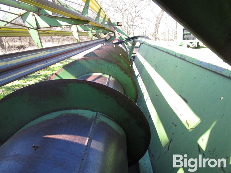 1977-john-deere-224-image-19