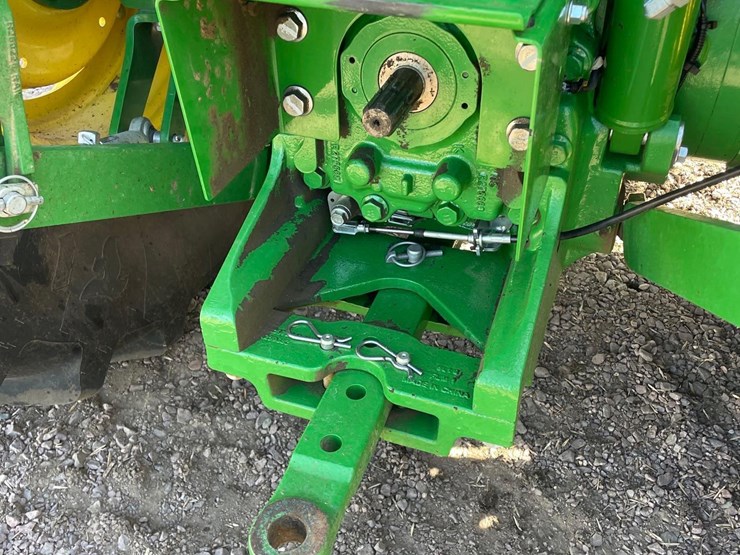 2017-john-deere-5085m-image-16