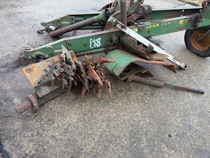 john-deere-8-image-11