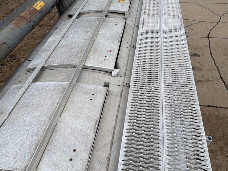 1999-bulkliner-36ft-semi-feed-trailer-image-42