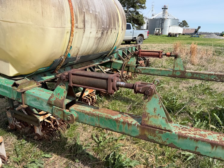 john-deere-12-image-35