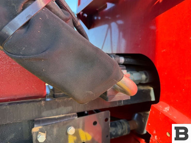 2024-case-ih-5250-image-49