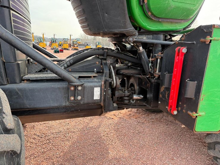 deere-1270e-image-31