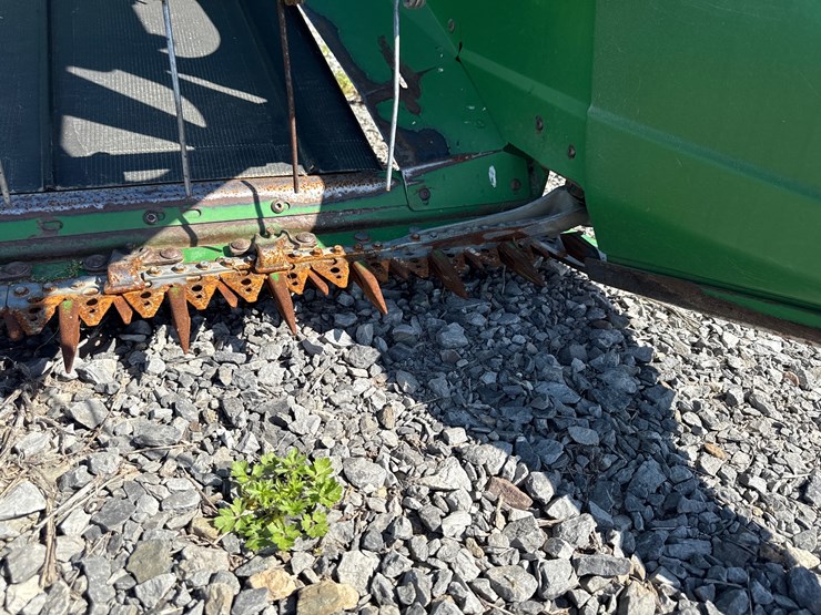 john-deere-630d-image-8