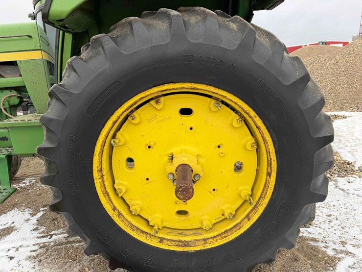 1975-john-deere-4230-image-42