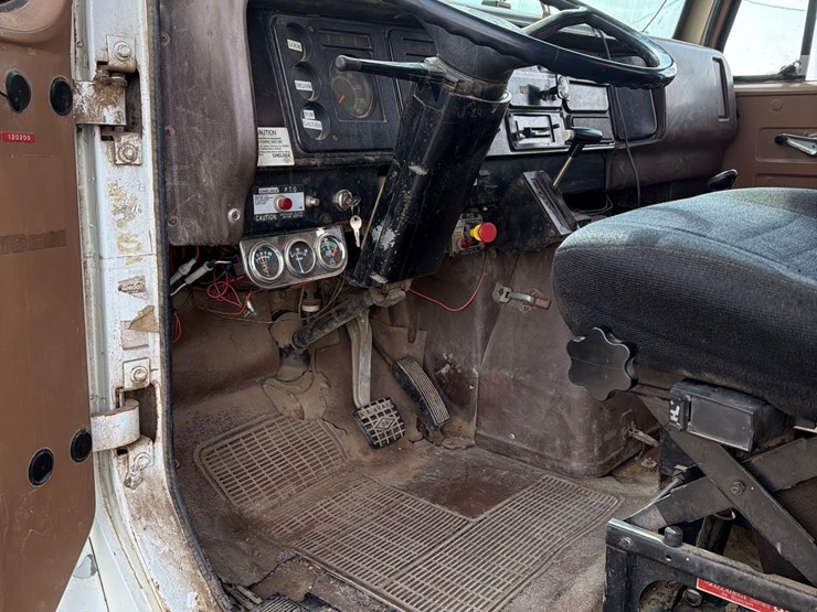 1980-international-s1900-image-42