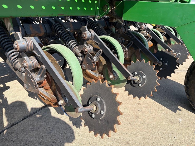 john-deere-750-image-25