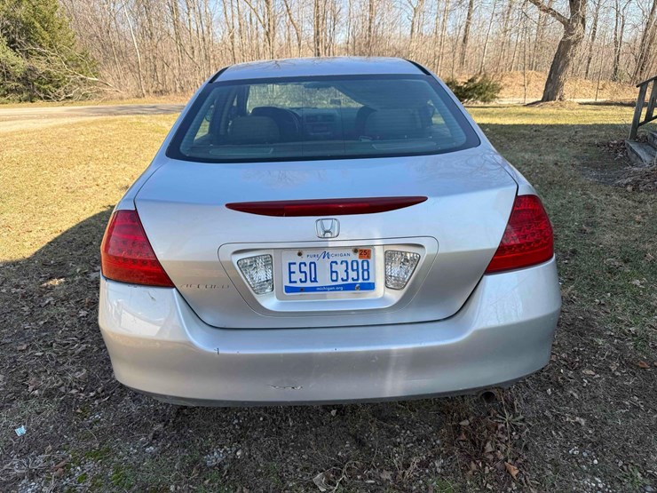 2007-honda-accord-image-4