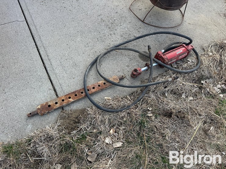 international-3-image-3