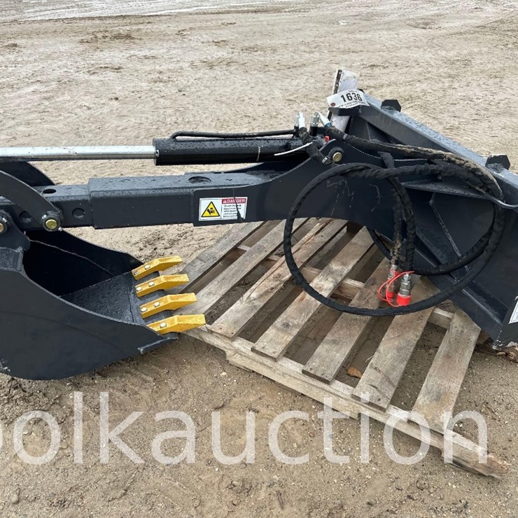 SKIDSTEER BIG ARM BACKHOE