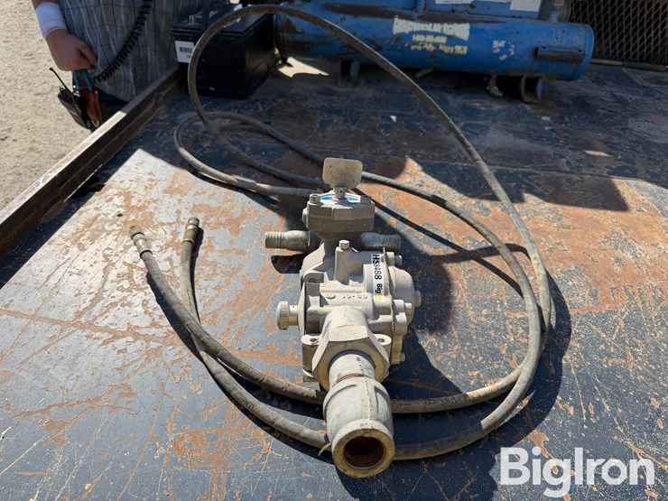 nh3-hydraulic-shut-off-/-flow-control-image-5