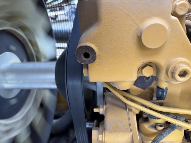 2017-deere-210lep-image-36