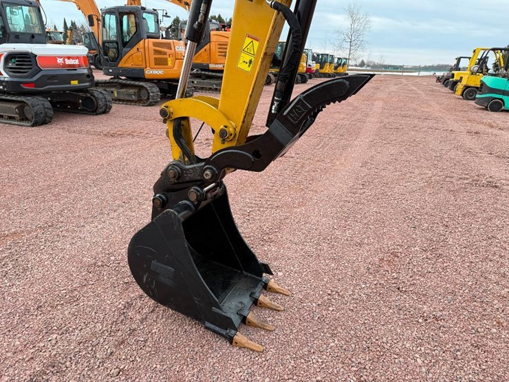 caterpillar-305e2-cr-image-36