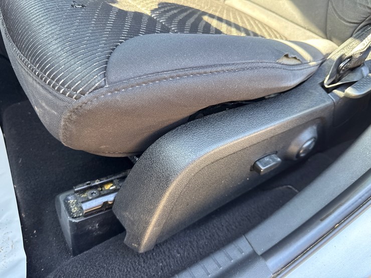 2013-dodge-journey-image-28