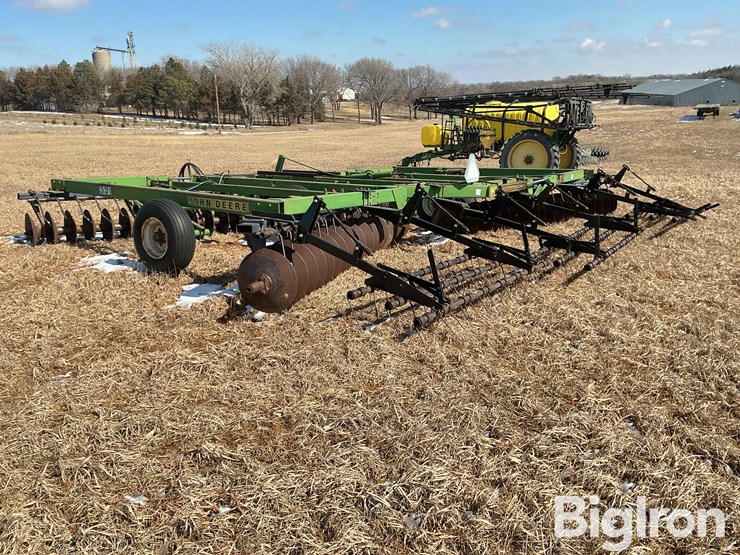 john-deere-331-image-7