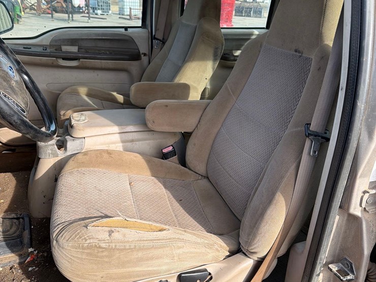 2004-ford-f250-image-31