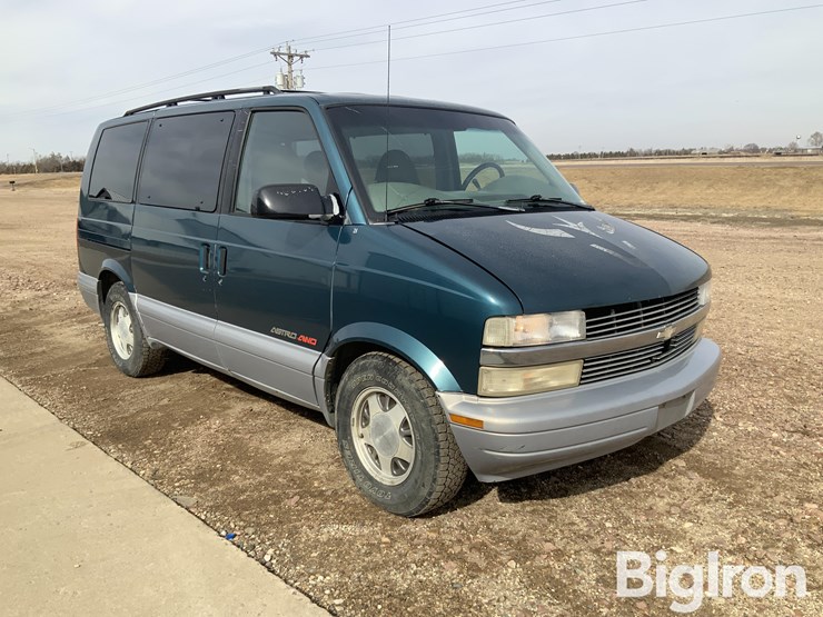 1999-chevrolet-astro-image-3