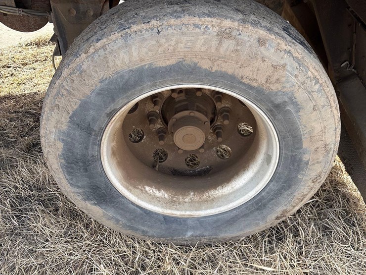 2014-wilson-grain-trailer-image-22