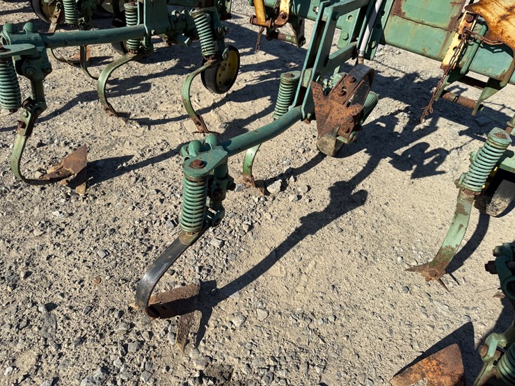 john-deere-31-image-19