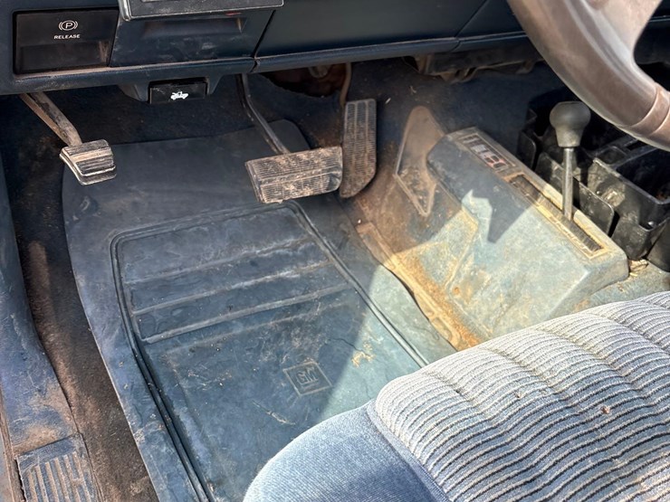 1994-chevrolet-silverado-1500-image-49