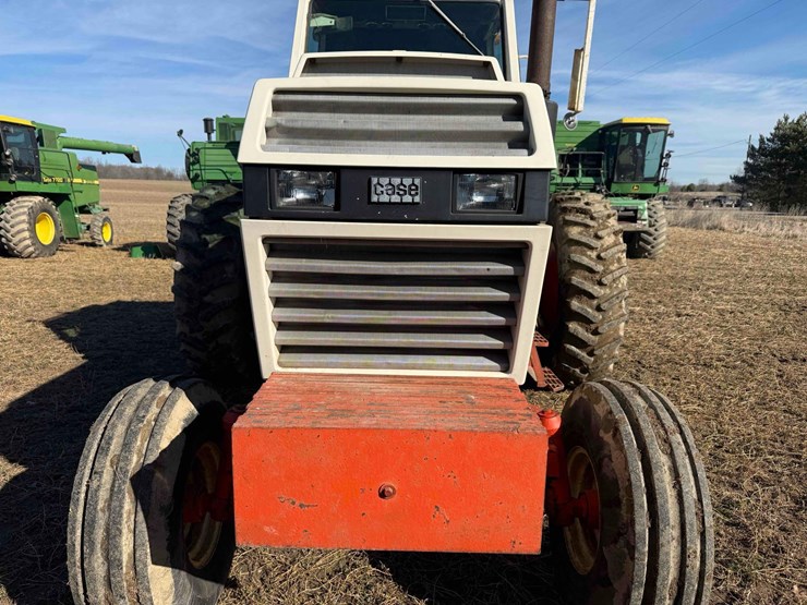 case-2390-tractor-image-19