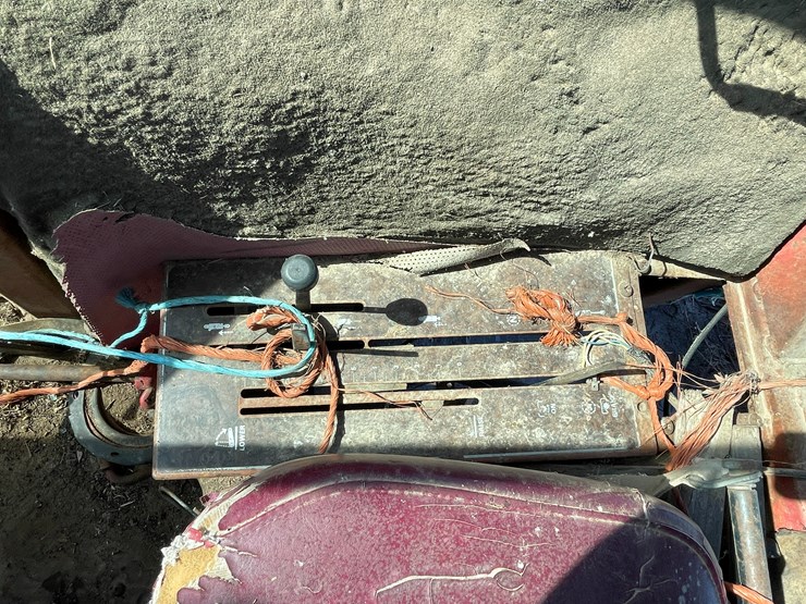 #2009-•-white-105-tractor-(melrose,-wi)-image-25