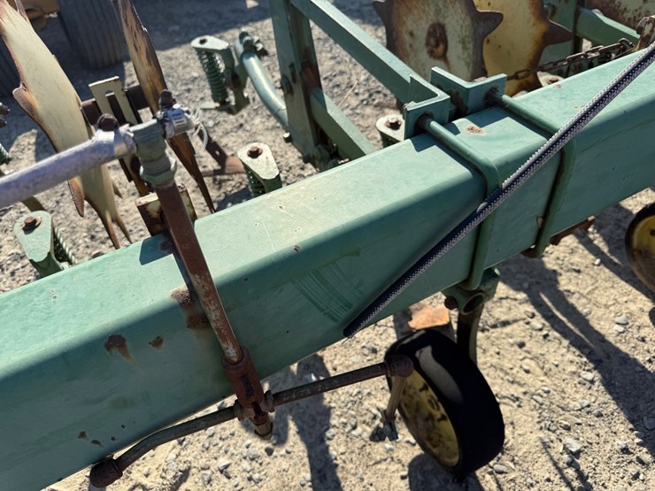 john-deere-31-image-42