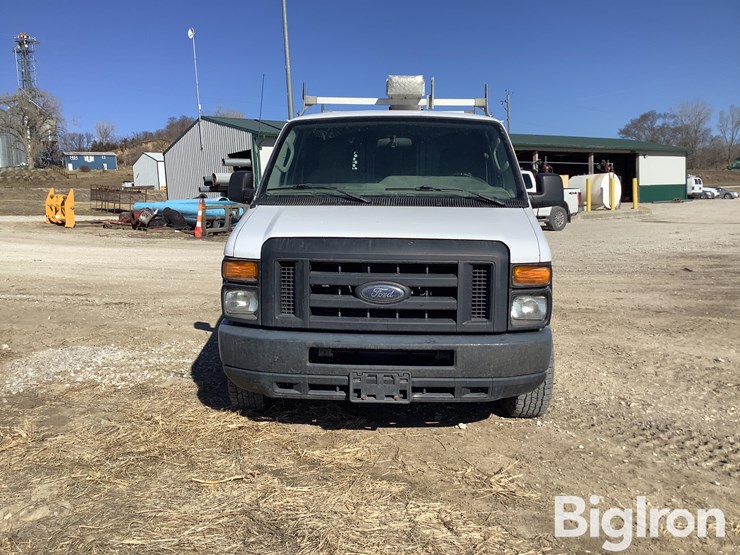 2013-ford-e250-image-2
