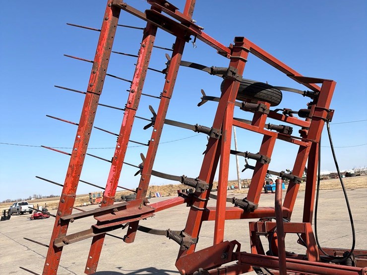 hesston-2210-image-17