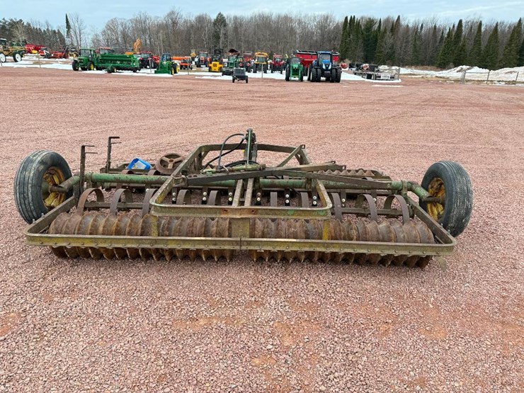 10-john-deere-10-image-5