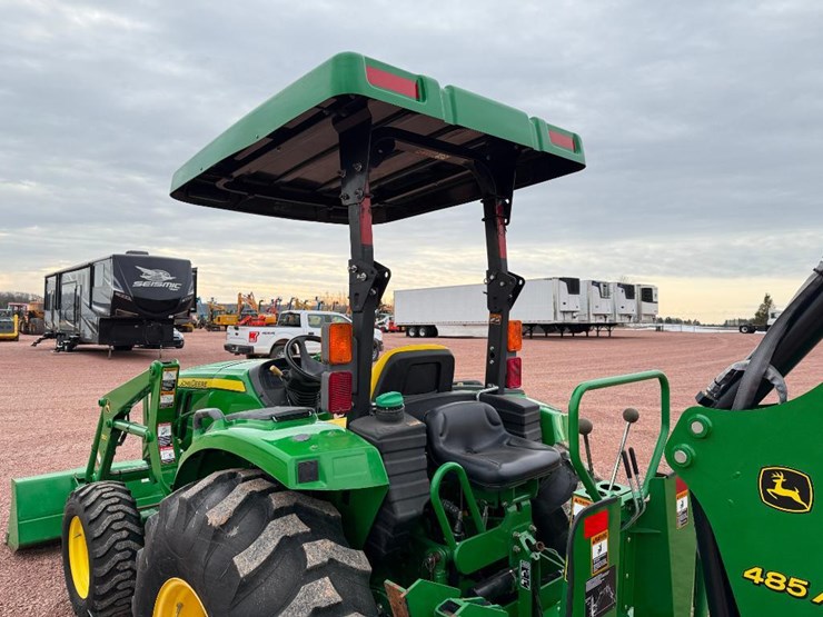 john-deere-4052m-image-24