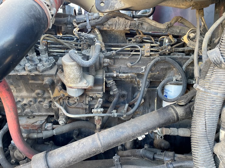 1999-peterbilt-330-image-51