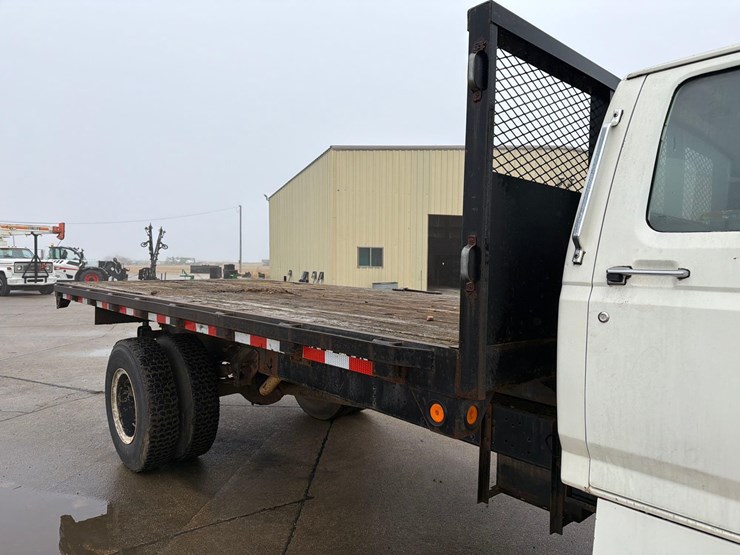 1990-ford-f700-image-20