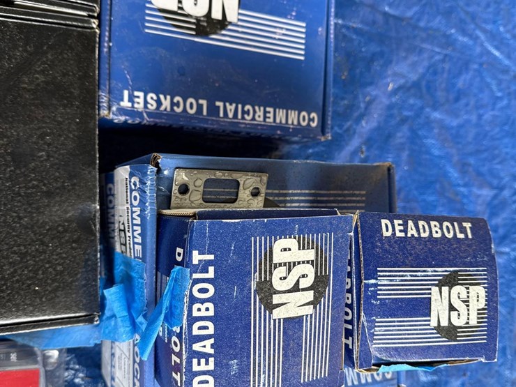 1-lot-of-misc.-lock-sets-image-3