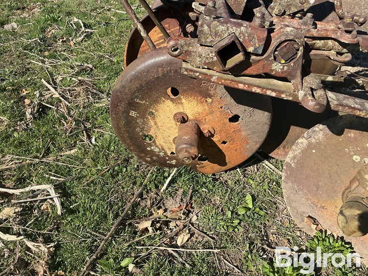 2-row-cultivator/hiller-image-10