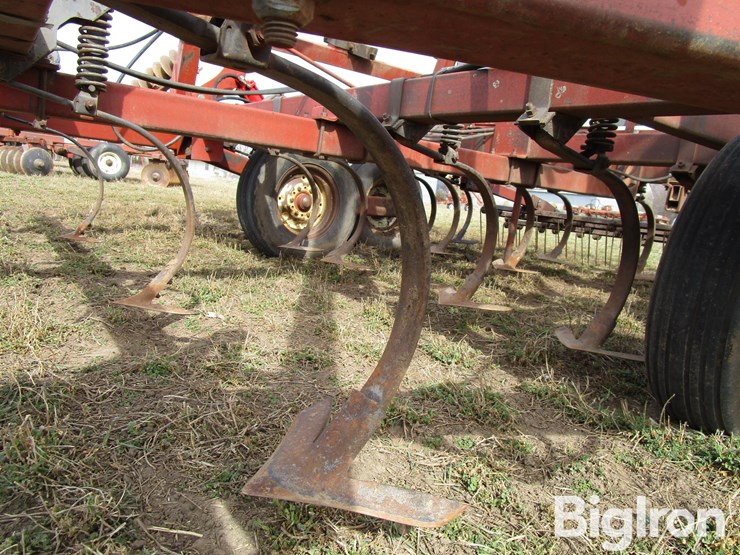 hesston-2210-image-15