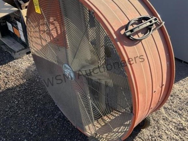 maxx-air-pro-42in-shop-fan-image-2