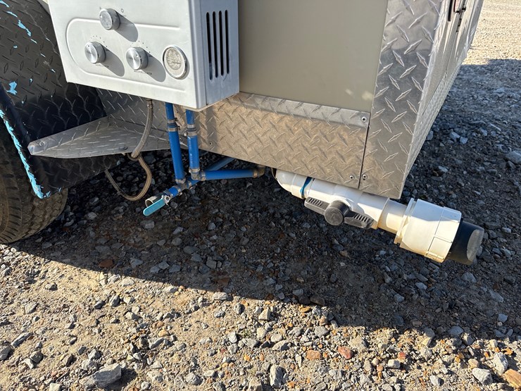 #35094-•-t/a-16'-enclosed-food-trailer-inv#-35094-image-12