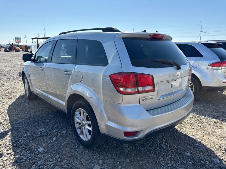 2013-dodge-journey-image-4