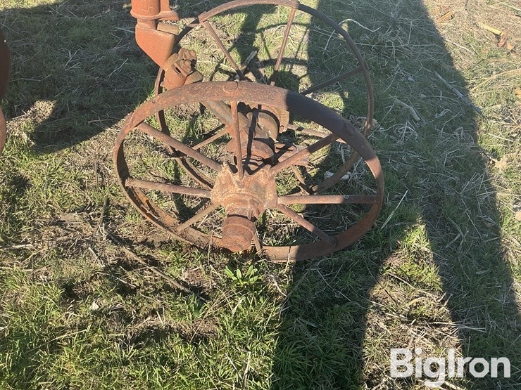 1-row-planter-image-9