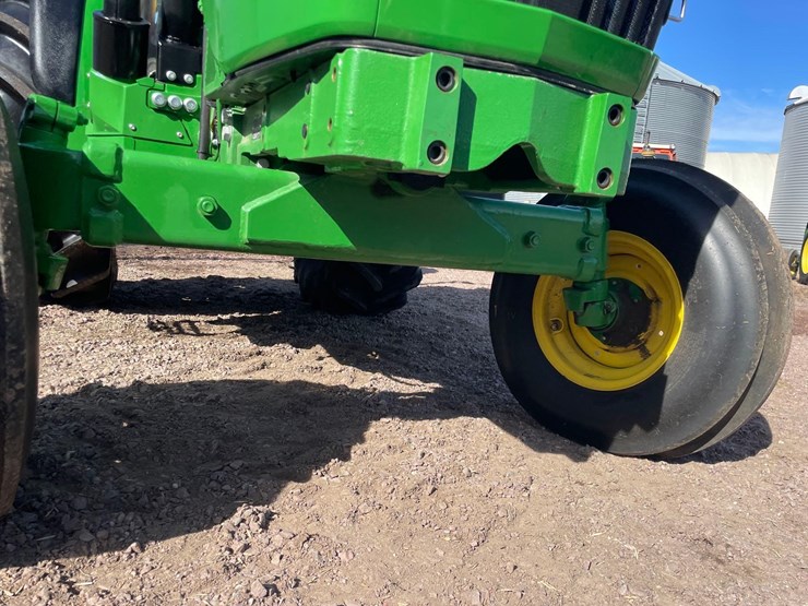2017-john-deere-5085m-image-35