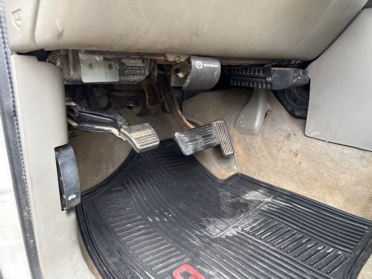 1999-chevrolet-2500-image-29