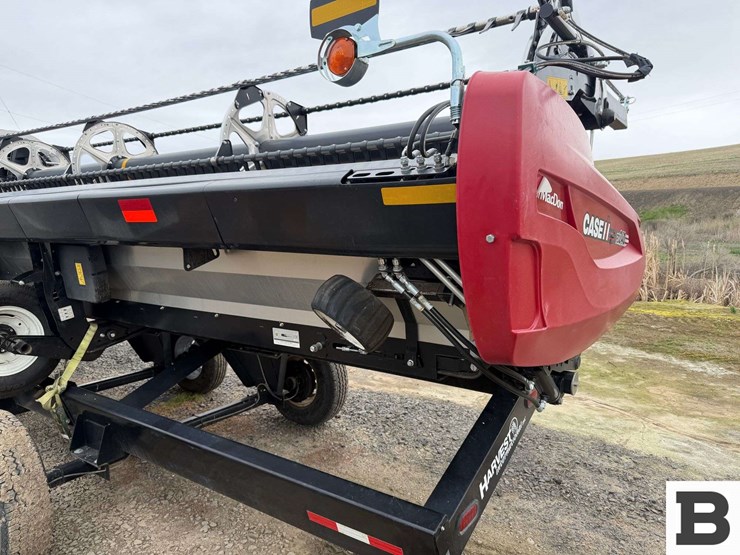 2023-mac-don-fd240-image-25