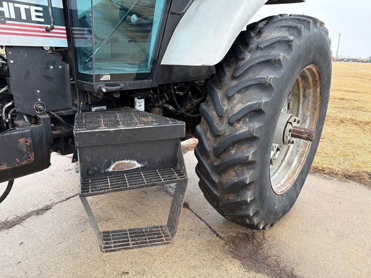 agco-white-6145-image-22