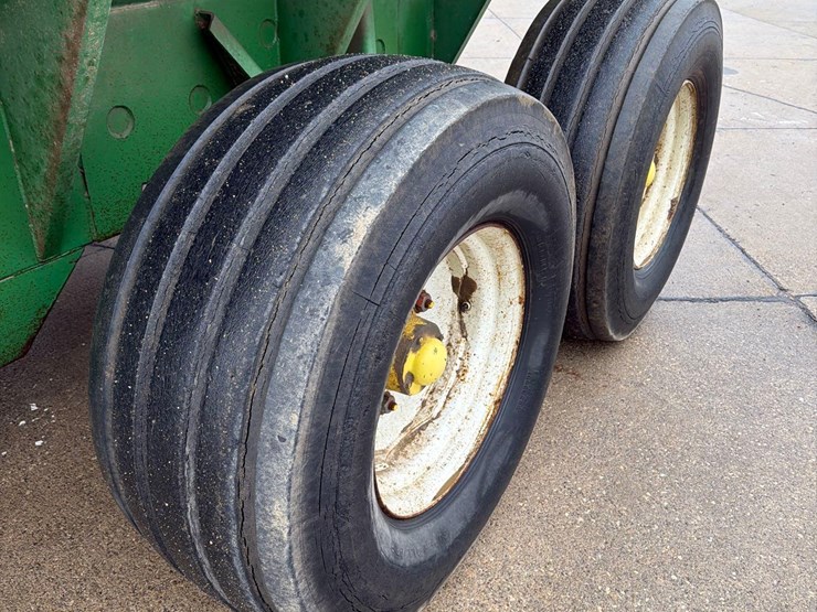 john-deere-650-image-11