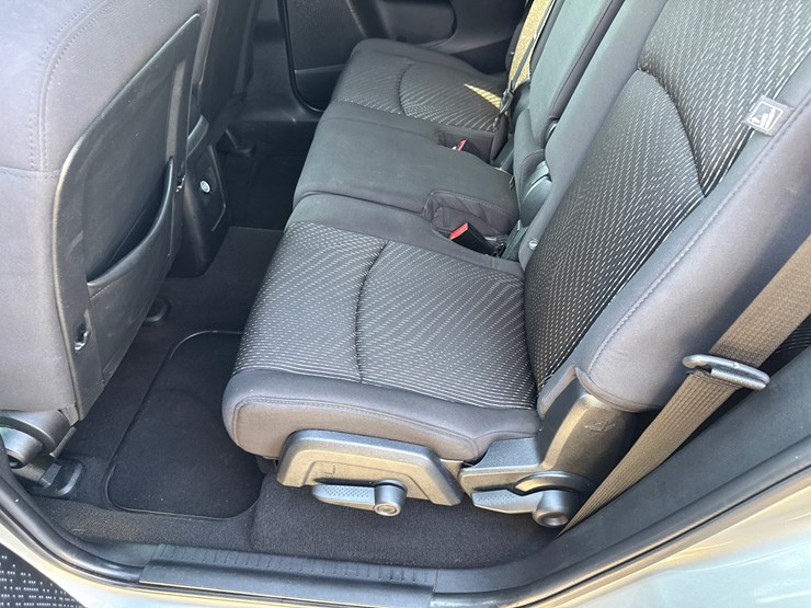 2013-dodge-journey-image-17