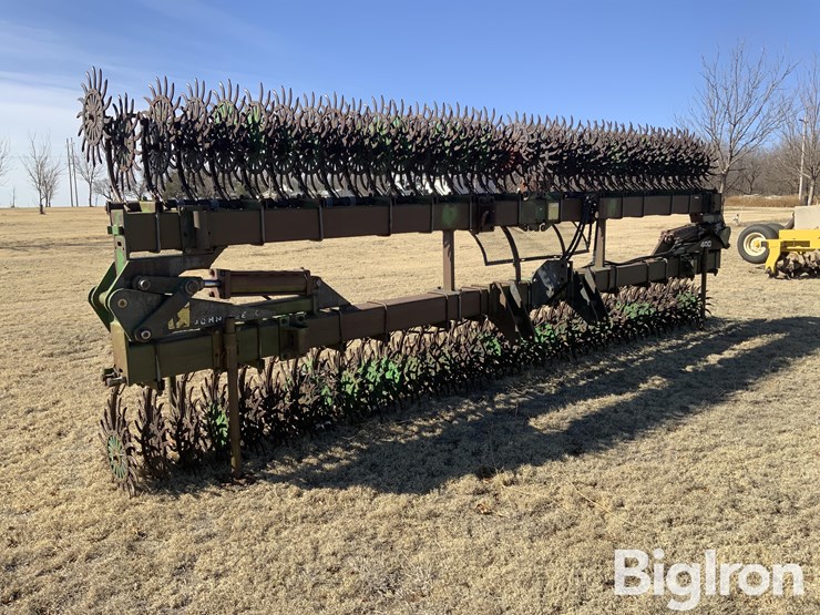 john-deere-400-image-3