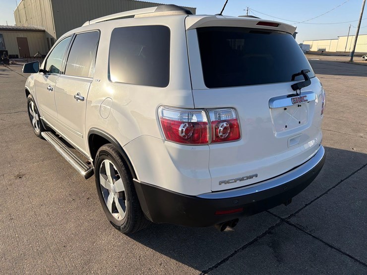 2010-gmc-acadia-slt-image-20