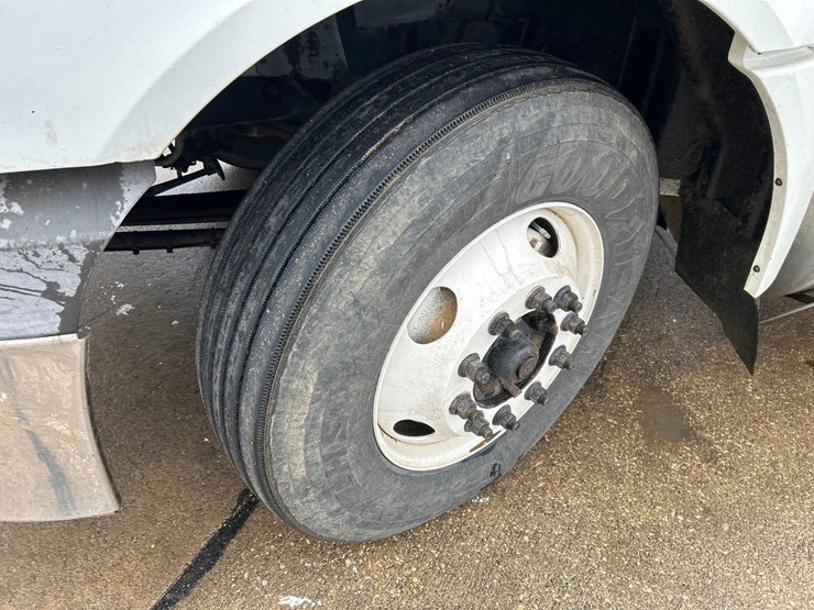 2011-international-prostar-image-22