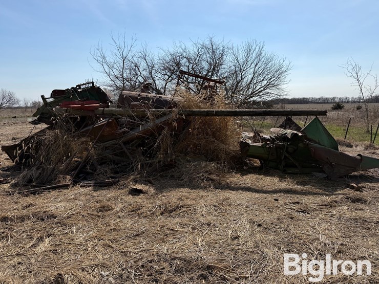 farm-scrap-metal-pile-image-6